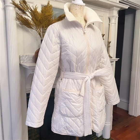 ATHLETA Mendocino Quilted Belted Light Puffer Coat Color Magnolia White Size XS - Picture 5 of 16